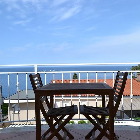 Apartment Jugo Piran Exterior photo