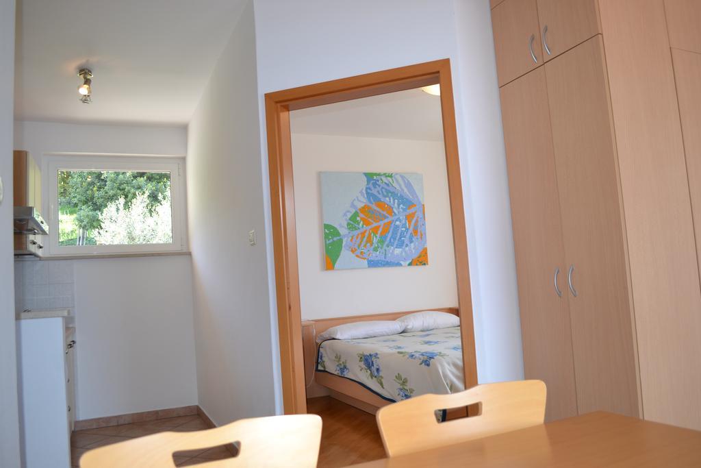Apartment Jugo Piran Exterior photo
